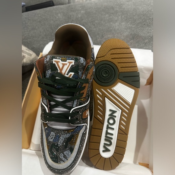 Louis Vuitton Trainers Crystal. - Picture 2 of 3